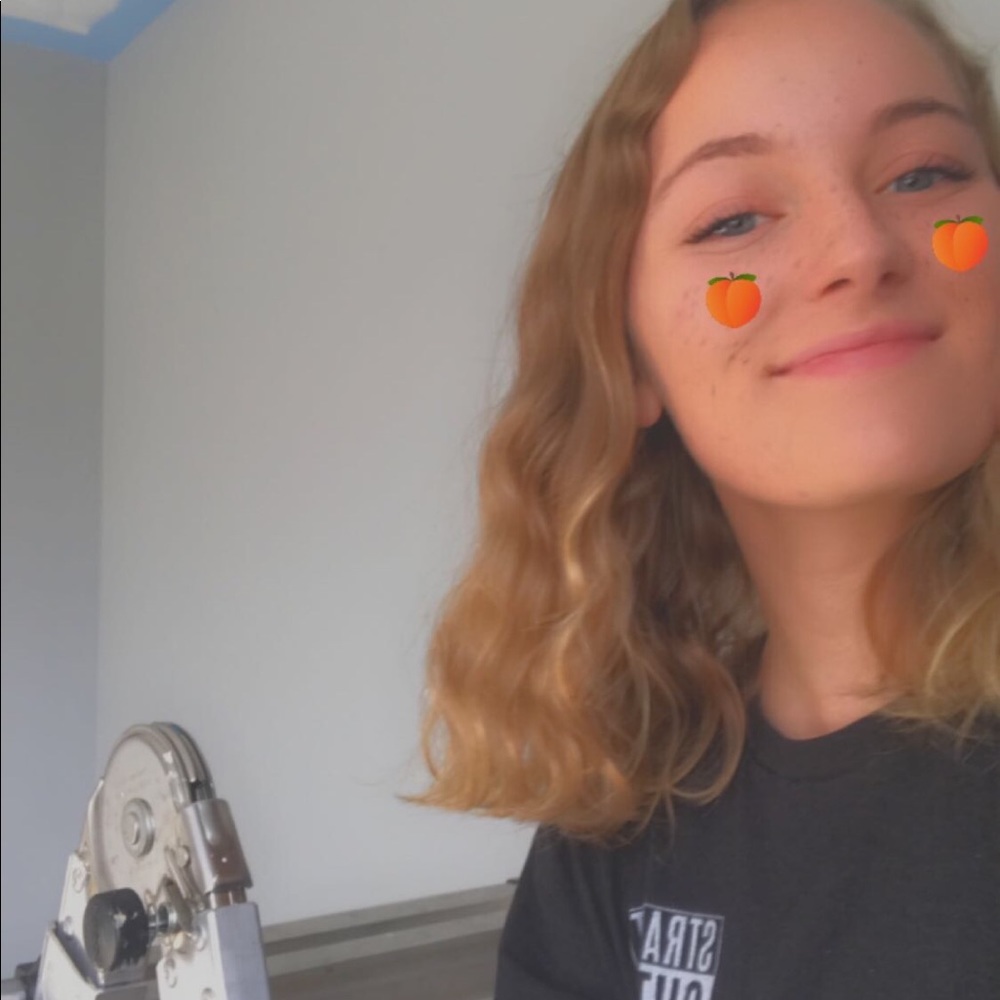 Meet your Posher, Natalie